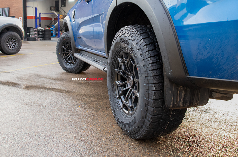 FORD EVEREST NEXT GEN NOMAD N162 SATIN BLACK