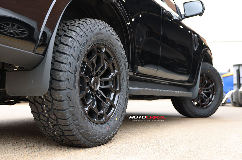 FORD EVEREST NEXT GEN NOMAD N162 SATIN BLACK