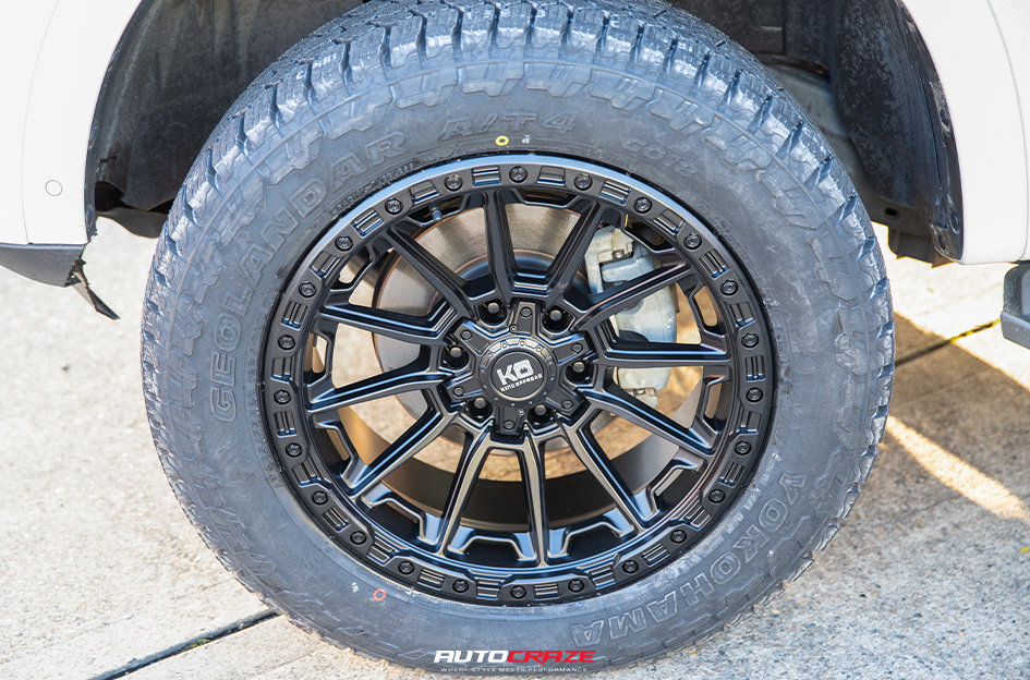FORD EVEREST NEXT GEN PLATINUM KING WARRIOR SATIN BLACK