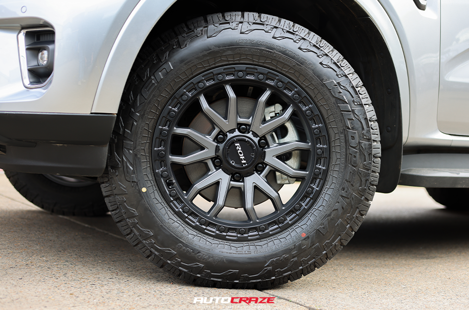 FORD EVEREST NEXT GEN ROH RAID MATTE GRAPHITE 