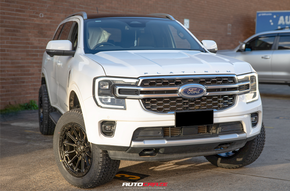 FORD EVEREST NEXT GEN PLATINUM KING WARRIOR SATIN BLACK
