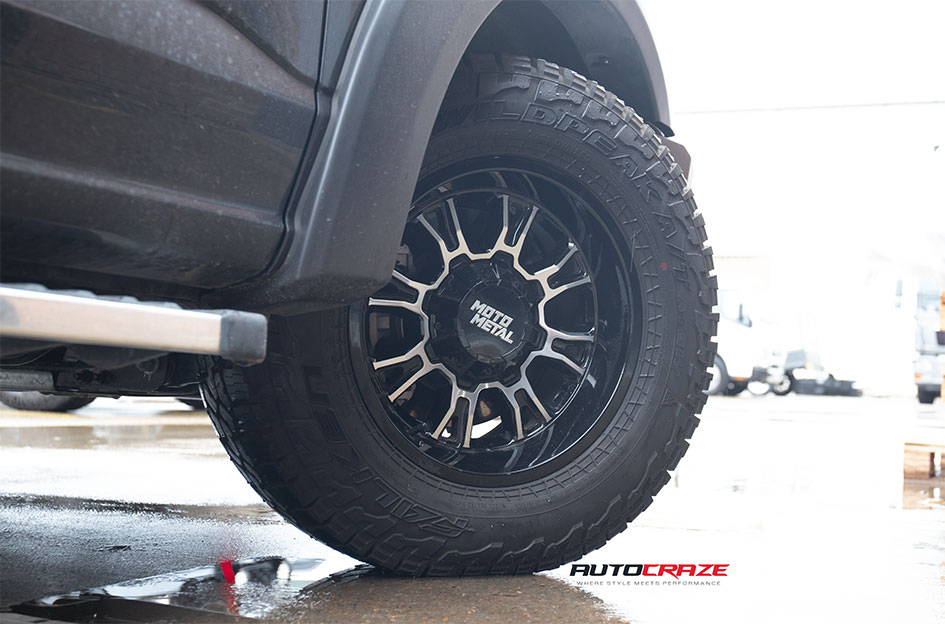 FORD F150 MOTO METAL MO810 LEGACY GLOSS BLACK MACHINED