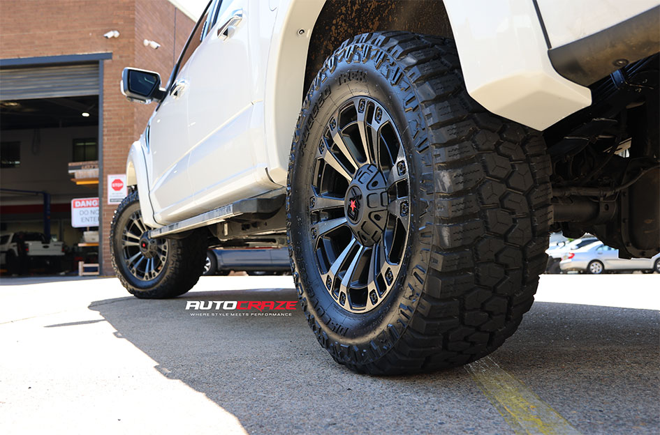 FORD F-150 KMC XD MONSTER 3 SATIN BLACK GRAY TINT