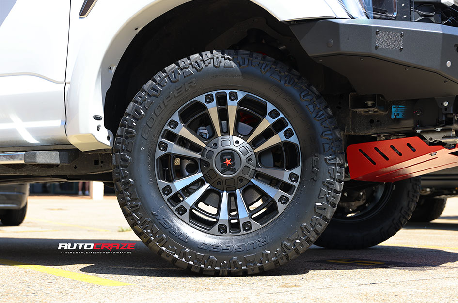 FORD F-150 KMC XD MONSTER 3 SATIN BLACK GRAY TINT