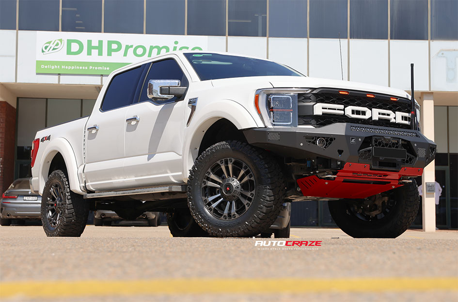 FORD F-150 KMC XD MONSTER 3 SATIN BLACK GRAY TINT