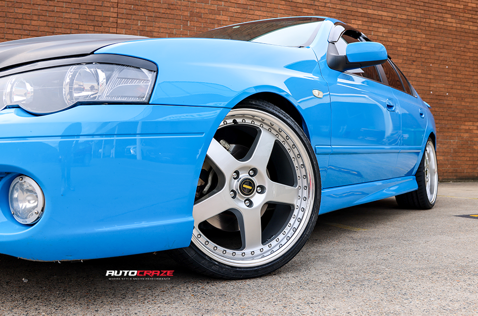 FORD FALCON SIMMONS FR1 SILVER POLISH LIP