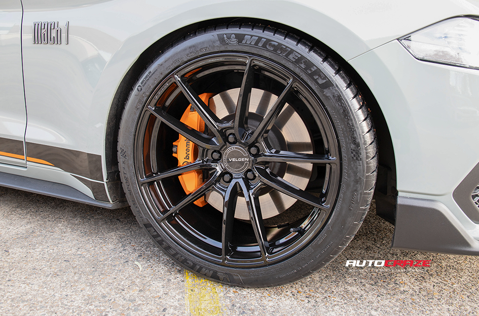 FORD MUSTANG VELGEN VF5 GLOSS BLACK