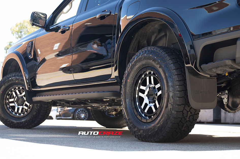 FORD RANGER NEXT GEN KMC RECON SATIN BLACK MACHINED