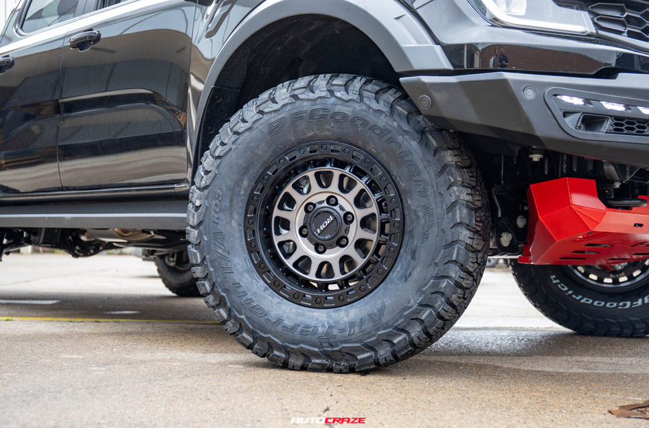 FORD RANGER RAPTOR NEXT GEN ROH ASSAULT MATT BLACK WITH BLACK BOLTS AND GRAPHITE FACE