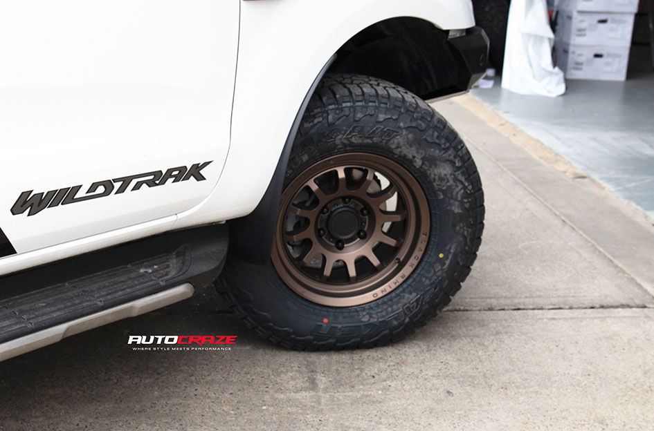FORD RANGER BLACK RHINO RAPID BRONZE