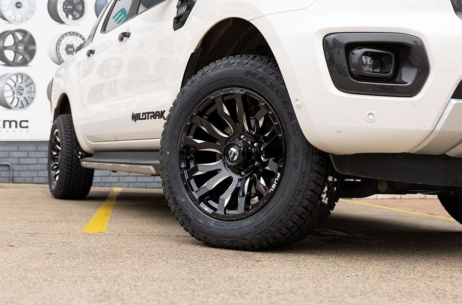 FORD RANGER FUEL BLITZ GLOSS BLACK MILLED 