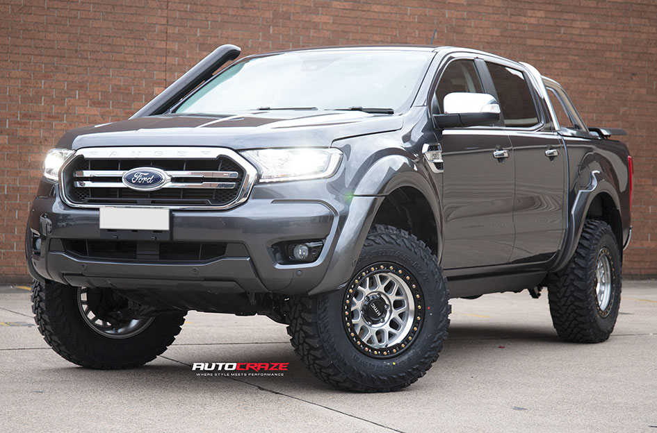 FORD RANGER KMC GRS MACHINED W/ SATIN BLACK LIP 