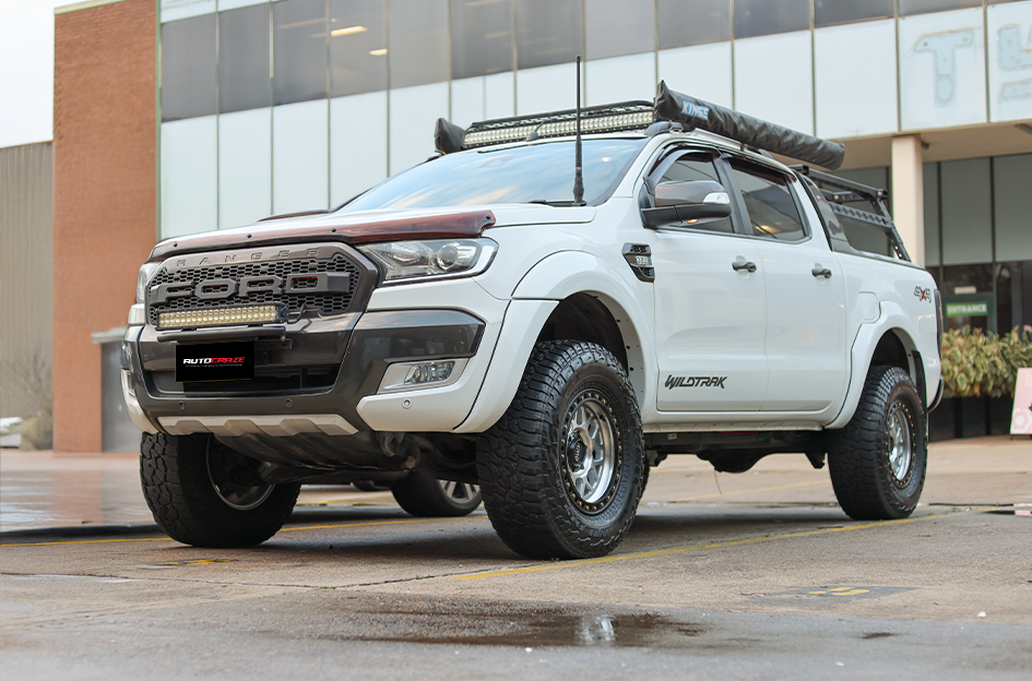 FORD RANGER KMC GRS MACHINED W/ SATIN BLACK LIP