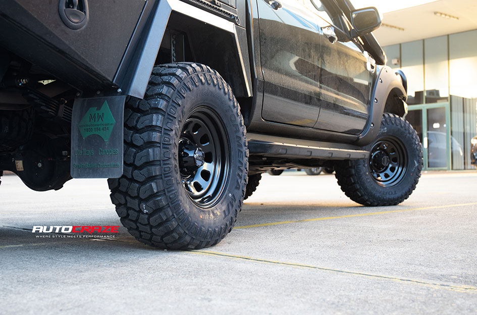 FORD RANGER KING D-HOLE BLACK 
