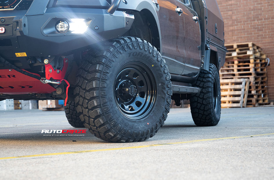 FORD RANGER KING D-HOLE BLACK 