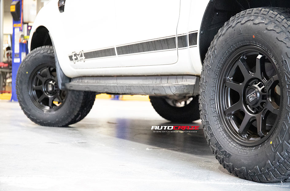 FORD RANGER KING GRAPPLER SATIN BLACK
