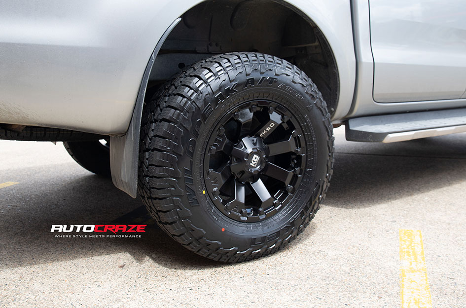 FORD RANGER KING AMBUSH SATIN BLACK