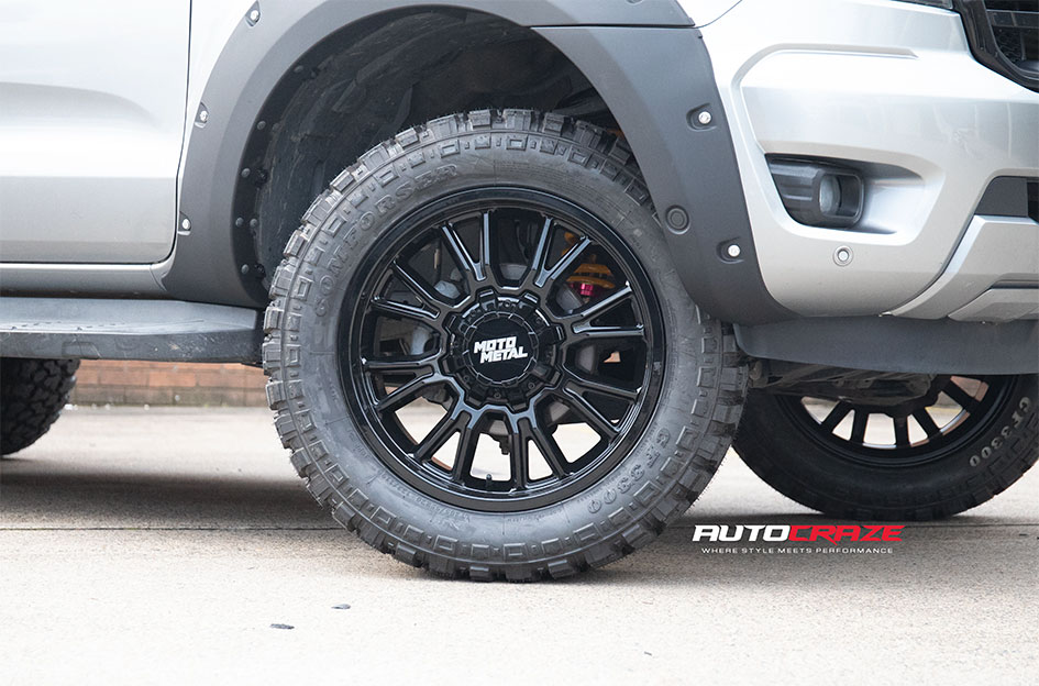 FORD RANGER MOTO METAL MO810 GLOSS BLACK