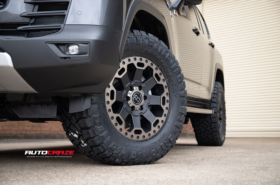 TOYOTA LANDCRUISER 300 SERIES BLACK RHINO WARLORD MATTE BLACK WITH MACHINED DARK TINT LIP
