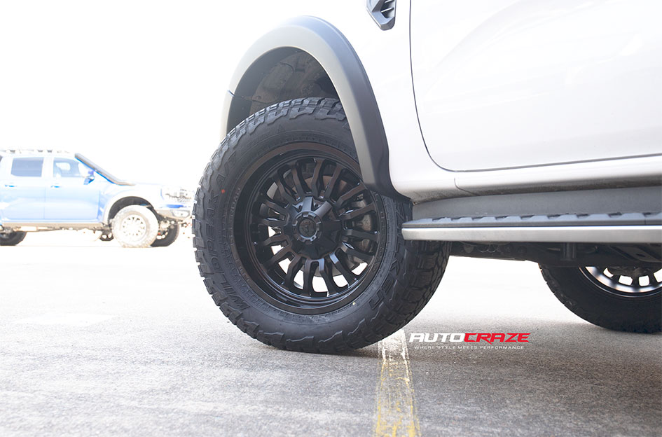 FORD EVEREST NEXT GEN FUEL ARC GLOSS BLACK 