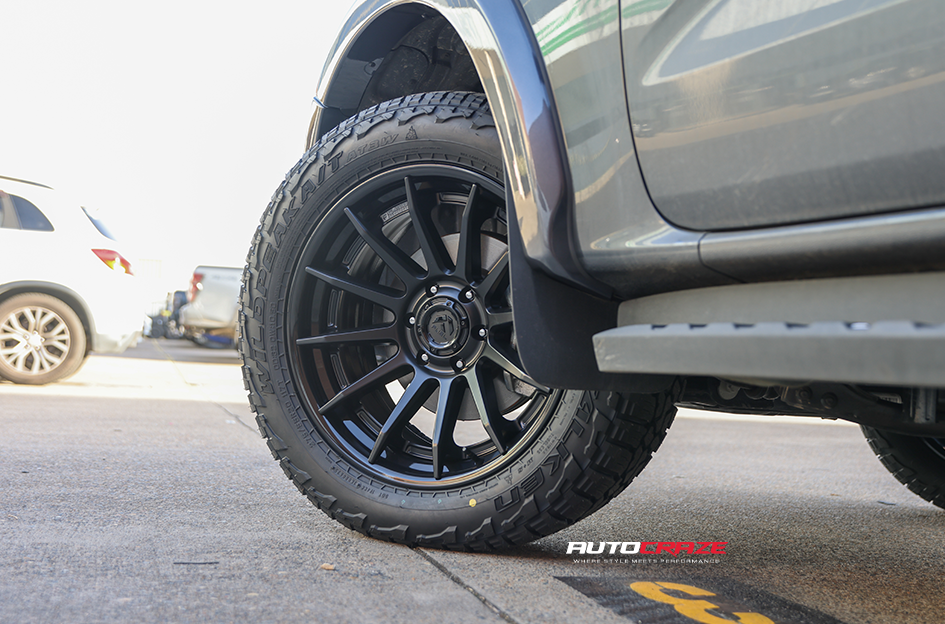 FORD RANGER NEXT GEN FUEL BURN MATTE BLACK W/ GLOSS BLACK LIP