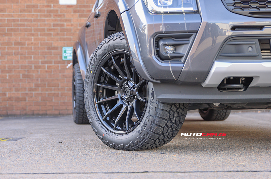 FORD RANGER NEXT GEN FUEL BURN MATTE BLACK W/ GLOSS BLACK LIP