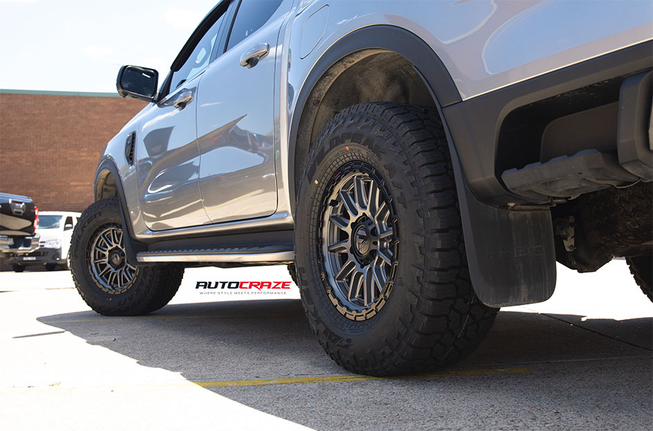 FORD RANGER NEXT GEN FUEL PISTON MATTE GUNMETAL W/ GLOSS BLACK LIP