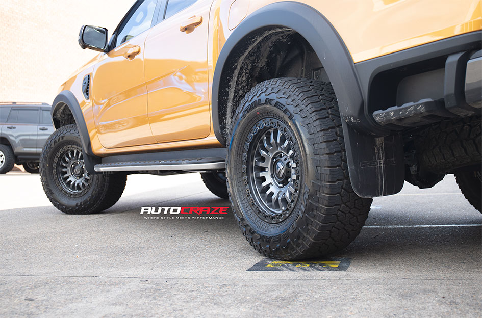 FORD RANGER NEXT GEN FUEL RINCON MATTE GUNMETAL W/ BLACK LIP