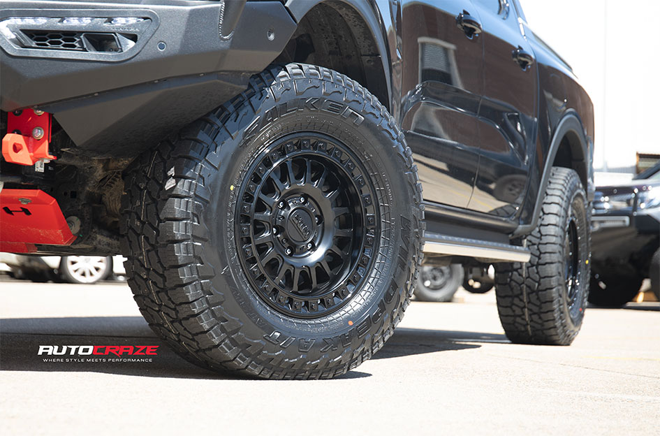 FORD RANGER NEXT GEN KMC IMS MATTE BLACK W/ GLOSS BLACK LIP