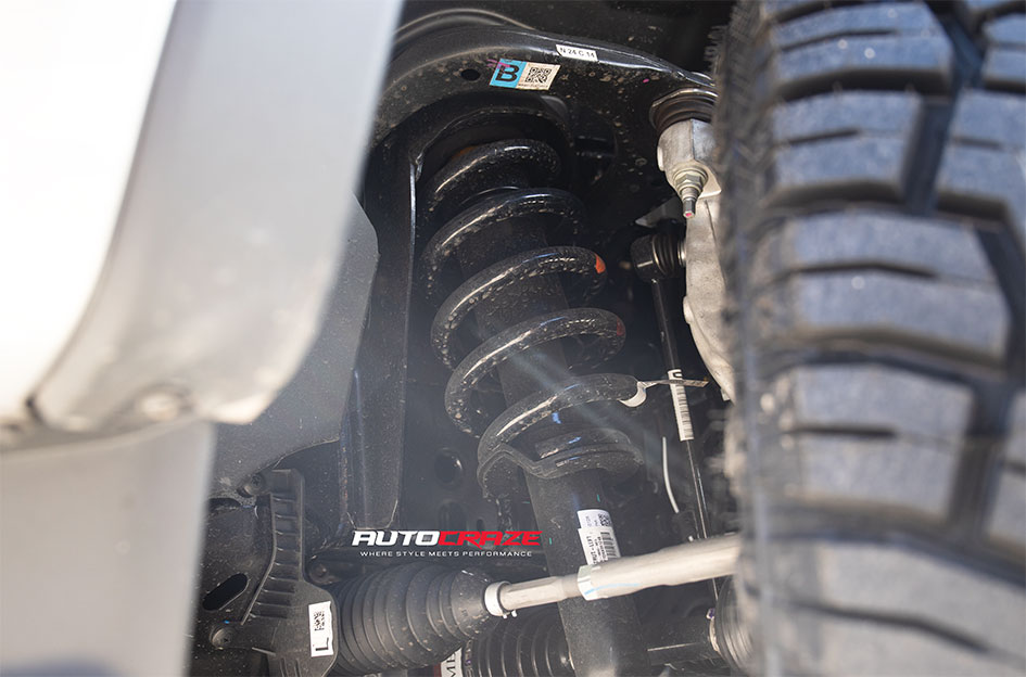 FORD RANGER NEXT GEN NICHE CALABRIA 6 GLOSS BLACK W/ MACHINED
