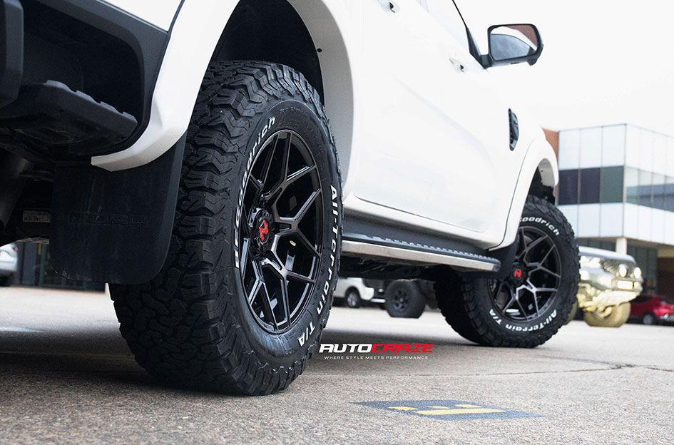 FORD RANGER NEXT GEN NOMAD SABBATH GREY TINTED FACE