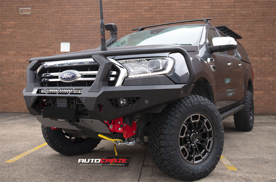 FORD RANGER NOMAD N162 GLOSS BLACK DARK TINT