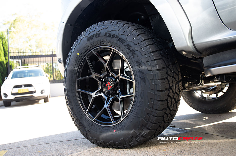 FORD RANGER NEXT GEN NOMAD SABBATH GLOSS BLACK TINT