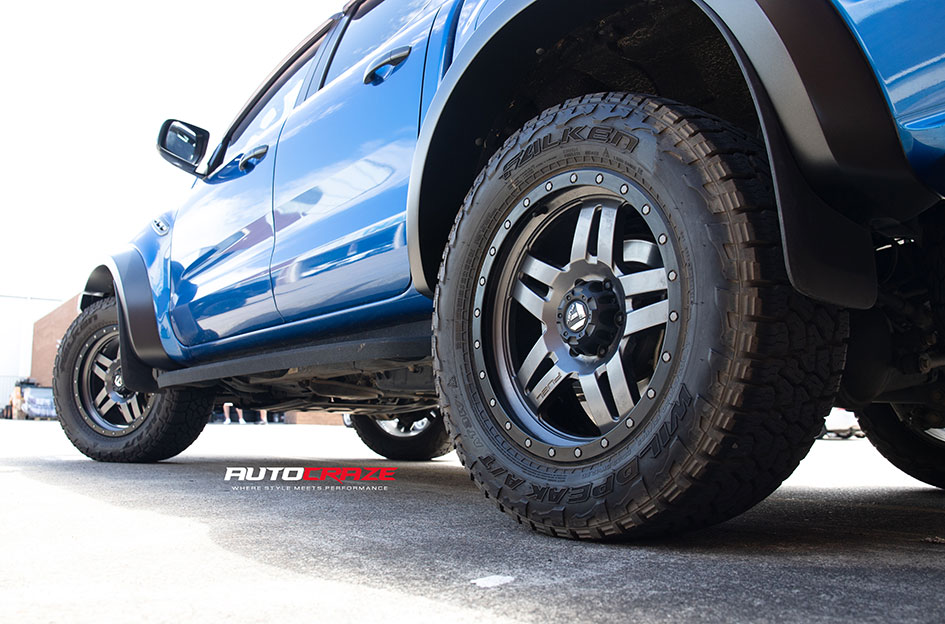 FORD RANGER RAPTOR FUEL ANZA MATTE ANTHRACITE WITH BLACK RING