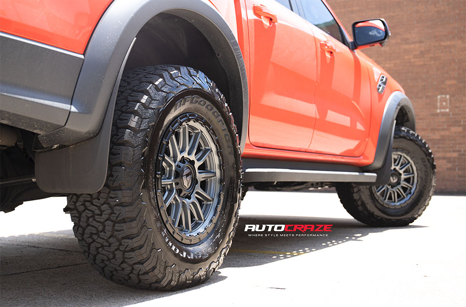 FORD RANGER RAPTOR NEXT GEN FUEL PISTON MATTE GUNMETAL W/ GLOSS BLACK LIP