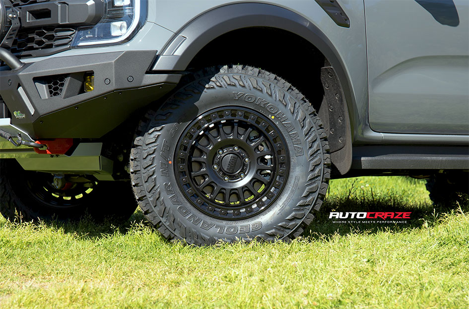 FORD RANGER RAPTOR NEXT GEN KMC IMS MATTE BLACK W/ GLOSS BLACK LIP