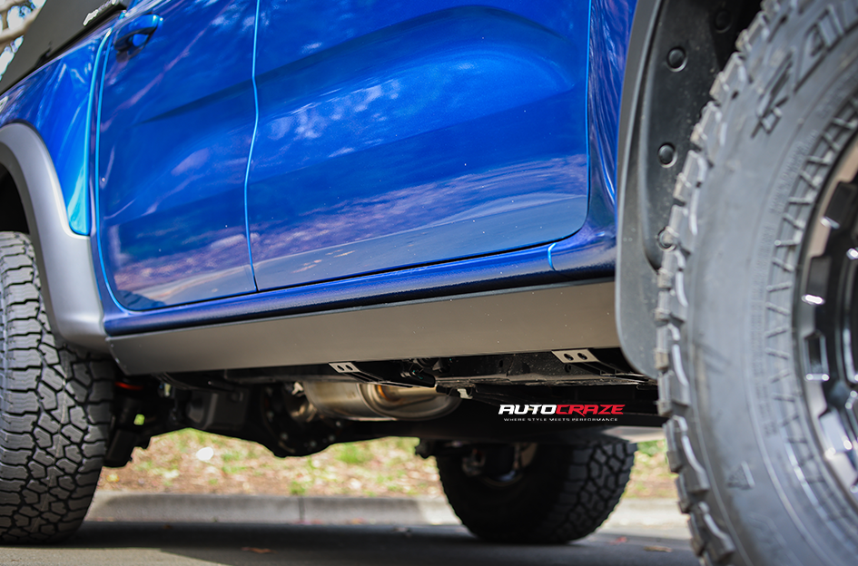 FORD RANGER RAPTOR NEXT GEN NOMAD N232 GLOSS BLACK DARK TINT