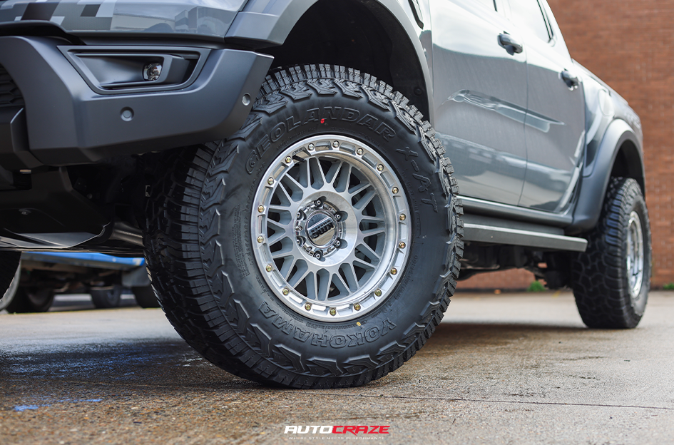 FORD RAPTOR NEXT GEN KMC ATTACK GLOSS SILVER W/ MACHINED FACE