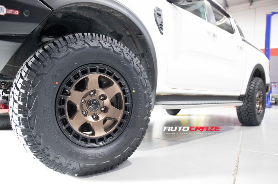 FORD RANGER NEXT GEN BLACK RHINO BAHARI BRONZE W/ BLACK LIP