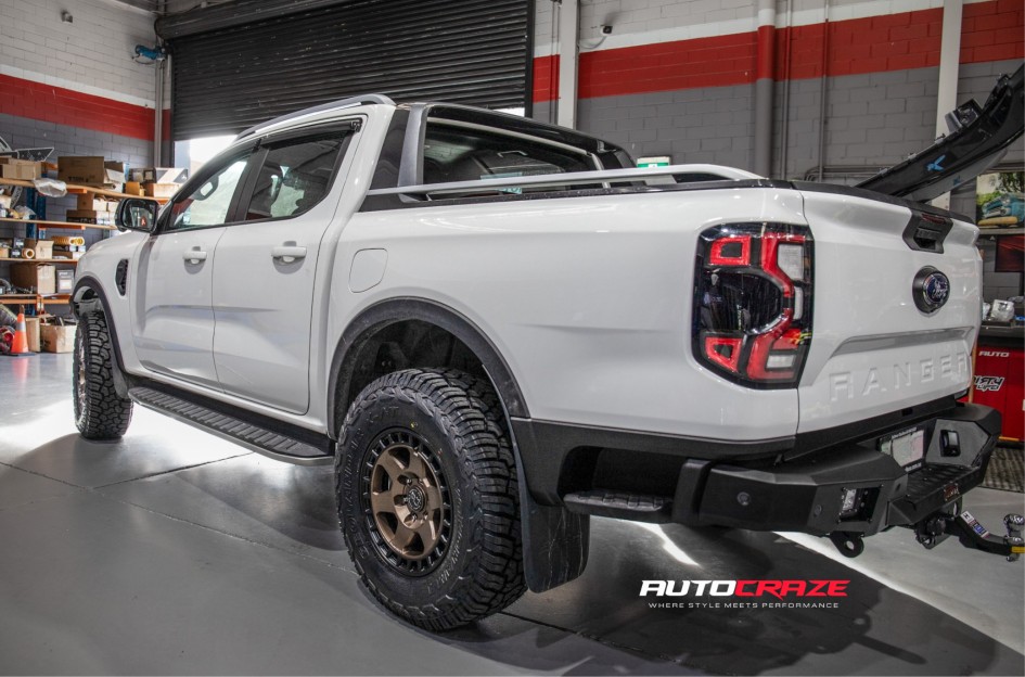 FORD RANGER NEXT GEN BLACK RHINO BAHARI BRONZE W/ BLACK LIP