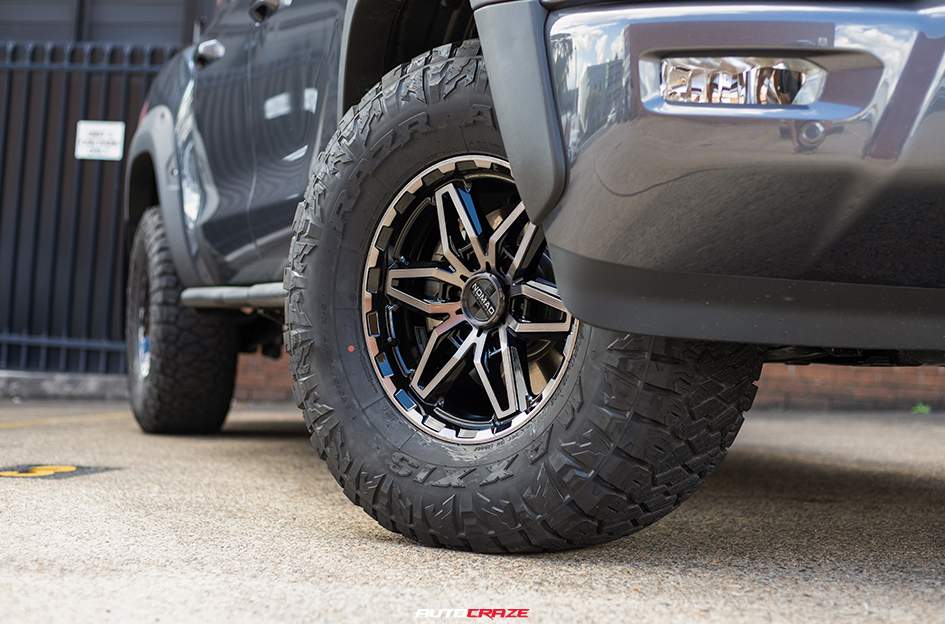 FOTON TUNLAND V9 NOMAD N232 GLOSS BLACK DARK TINT
