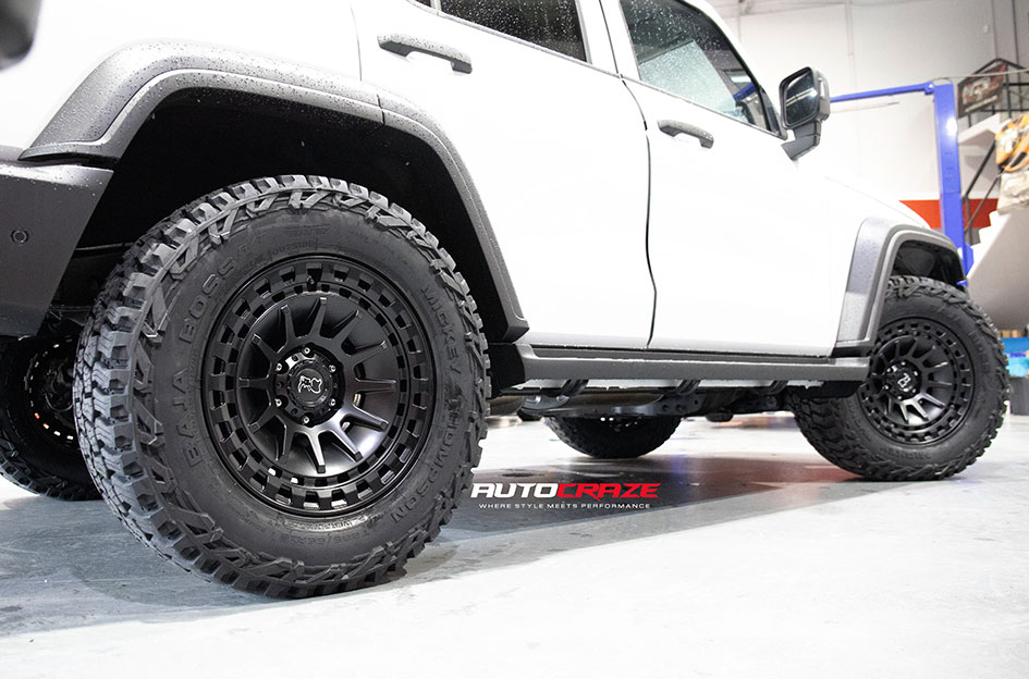 GWM TANK 300 BLACK RHINO BARRAGE MATTE BLACK