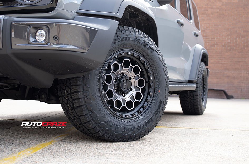 GWM TANK 300 KMC TREK SATIN BLACK GRAY TINT