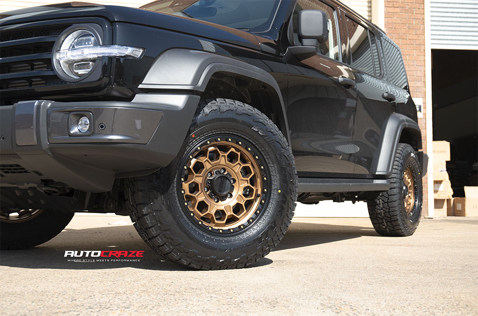 GWM TANK 300 KMC TREK MATTE BRONZE W/ BLACK LIP