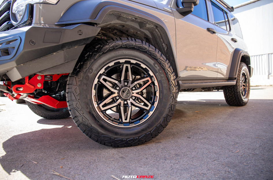 GWM TANK 300 NOMAD N232 GLOSS BLACK DARK TINT
