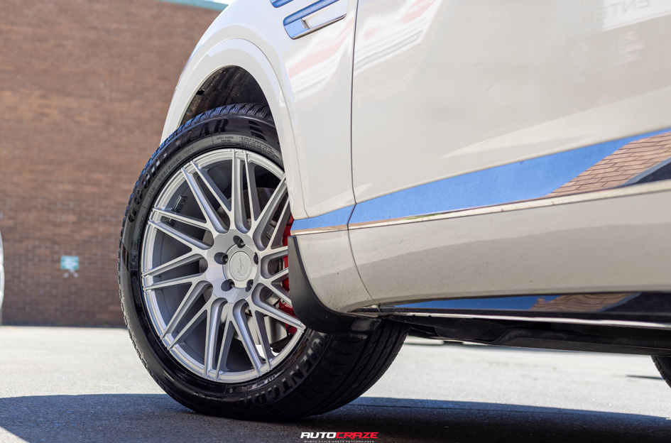 GENESIS GV80 KOYA SF12 SILVER