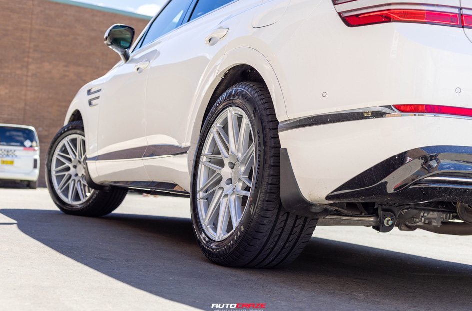 GENESIS GV80 KOYA SF12 SILVER