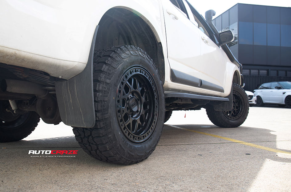 HOLDEN COLORADO KMC GRS SATIN BLACK