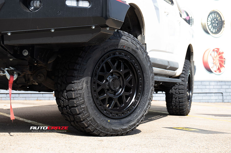 HOLDEN COLORADO KMC GRS SATIN BLACK