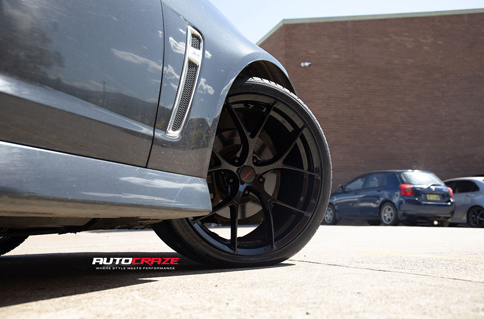 HOLDEN COMMODORE MASON ZR3 GLOSS BLACK 